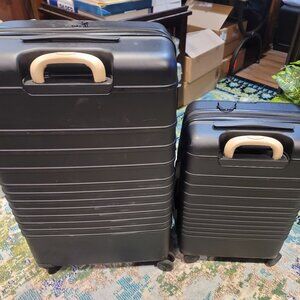 BEIS BLACK LARGE CHECK IN 31" & 22" ROLL-ON